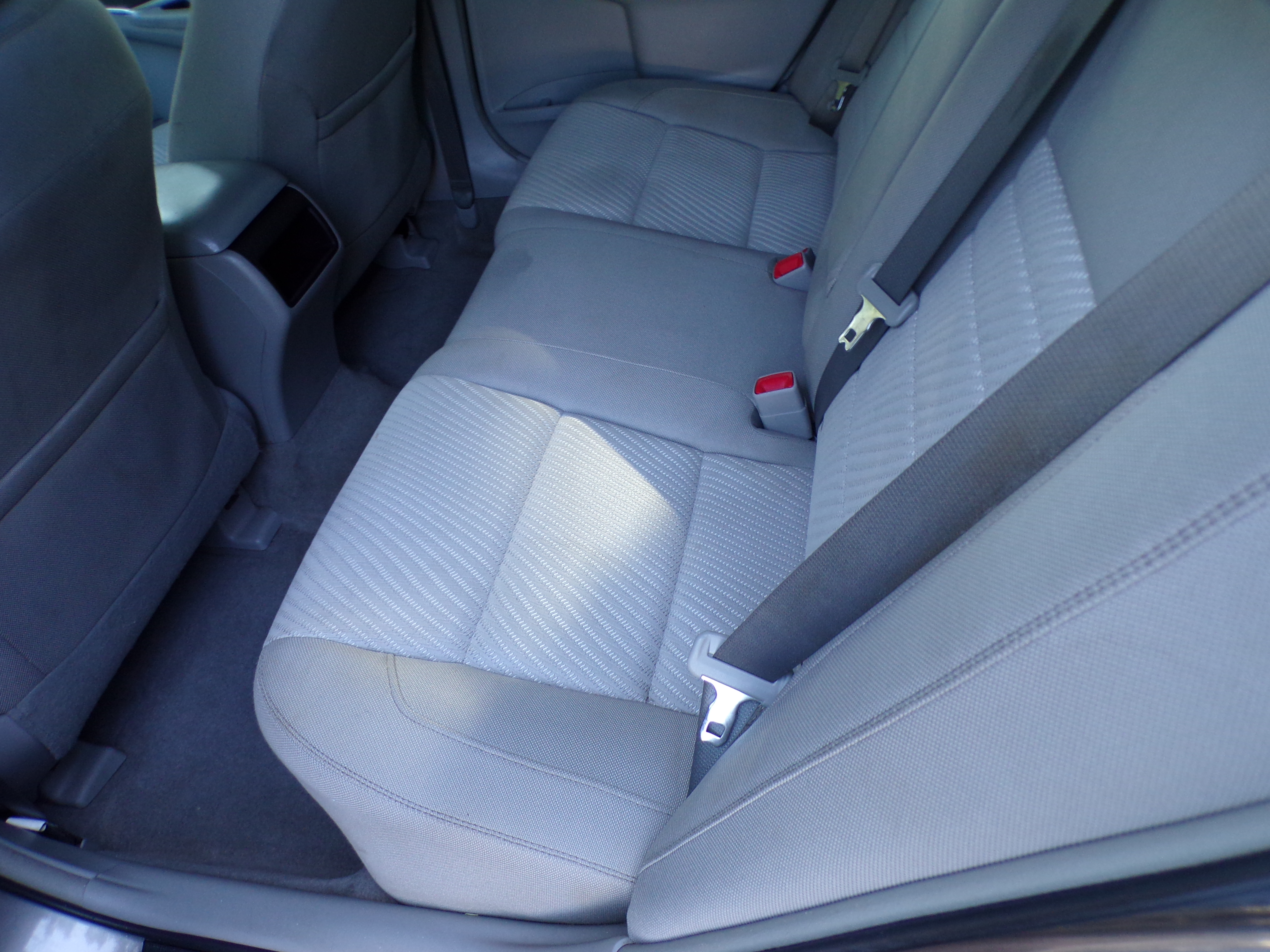 Used 2017 Toyota Camry LE Sedan 4D FWD image 9