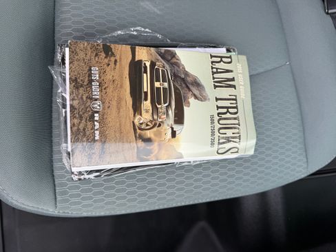 Used 2015 RAM 3500 Tradesman image 19