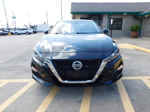 Used 2020 Nissan Altima 2.5 S FWD image 3