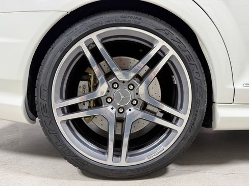 Used 2009 Mercedes-Benz S 65 AMG Sedan image 15