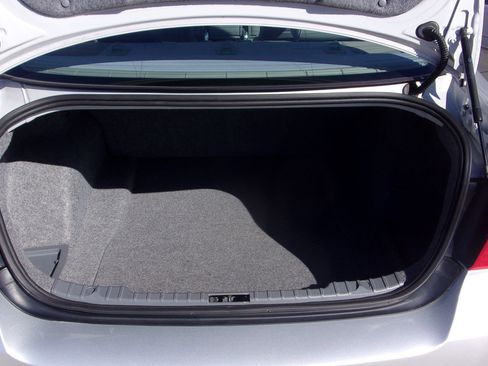 Used 2011 BMW 328i image 28