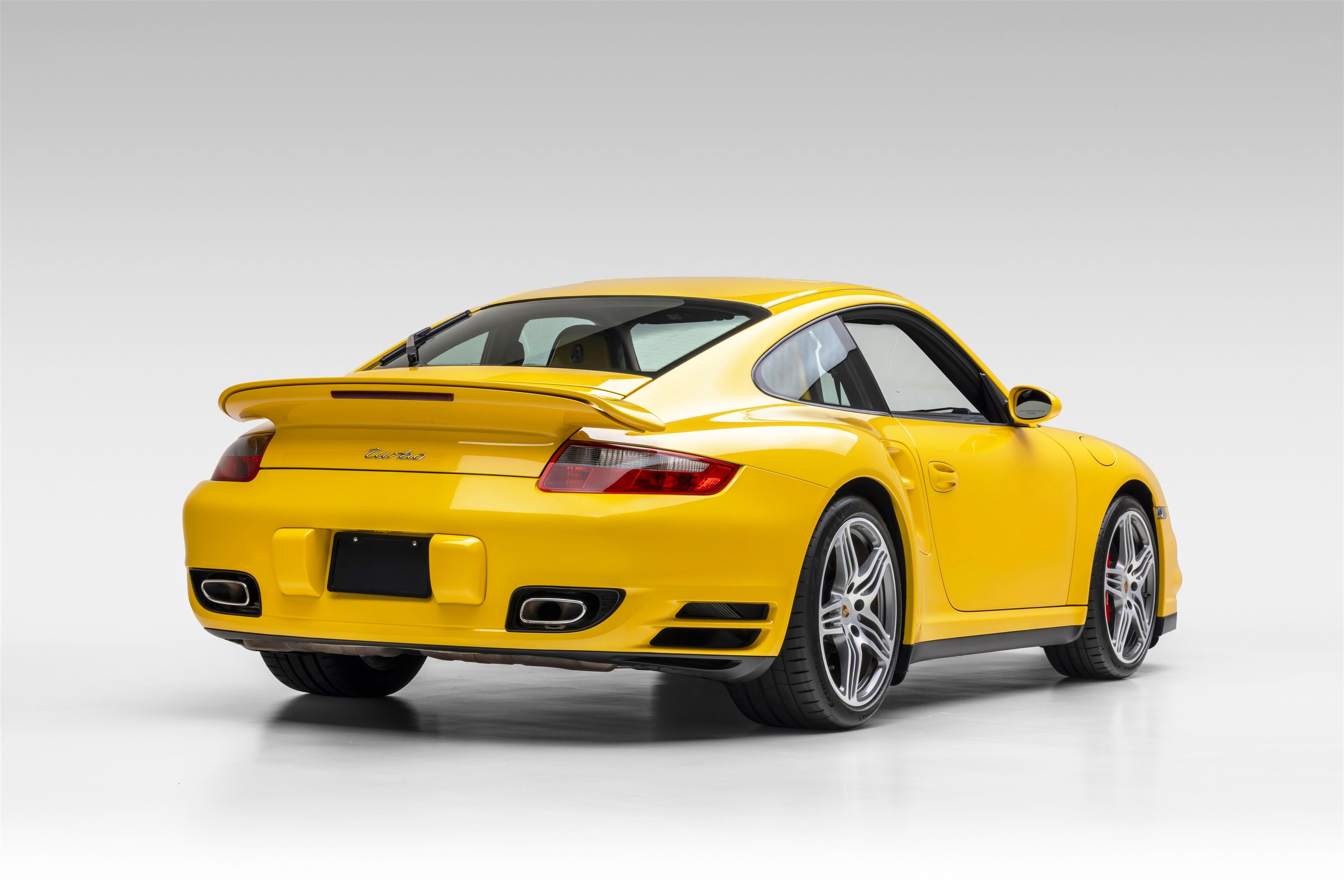 Used 2007 Porsche 911 Turbo 4 Coupe AWD/4WD image 3