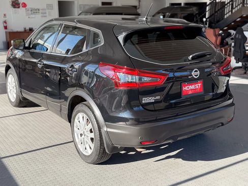 Used 2022 Nissan Rogue Sport S image 6