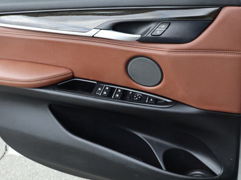 Used 2017 BMW X5 xDrive35d image 20