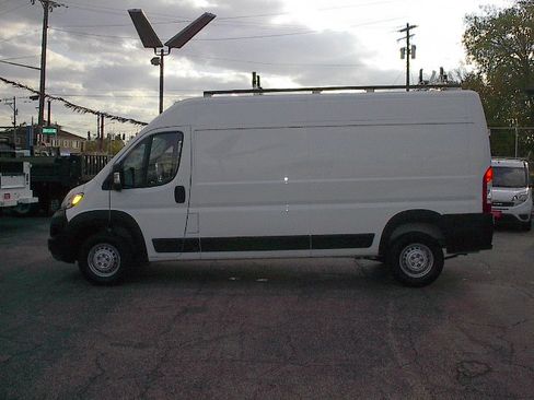 Used 2024 RAM ProMaster 2500 image 7