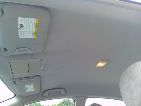 Used 2013 Nissan Sentra SV FWD image 9