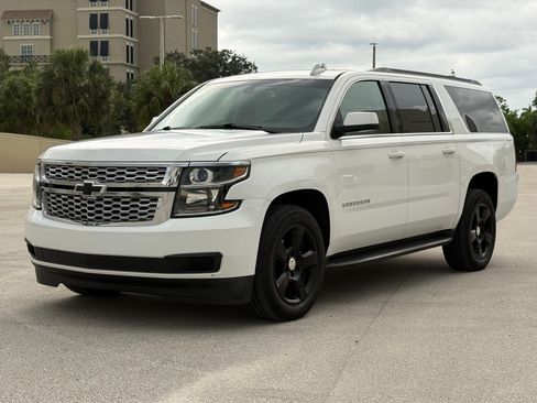 Used 2015 Chevrolet Suburban LS RWD image 1