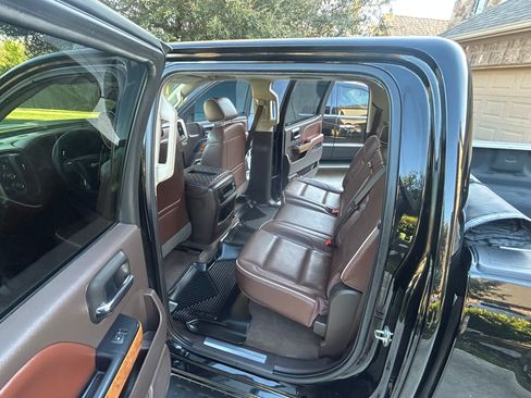 Used 2016 Chevrolet Silverado 1500 High Country image 19