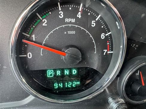 Used 2016 Jeep Wrangler Sport image 18