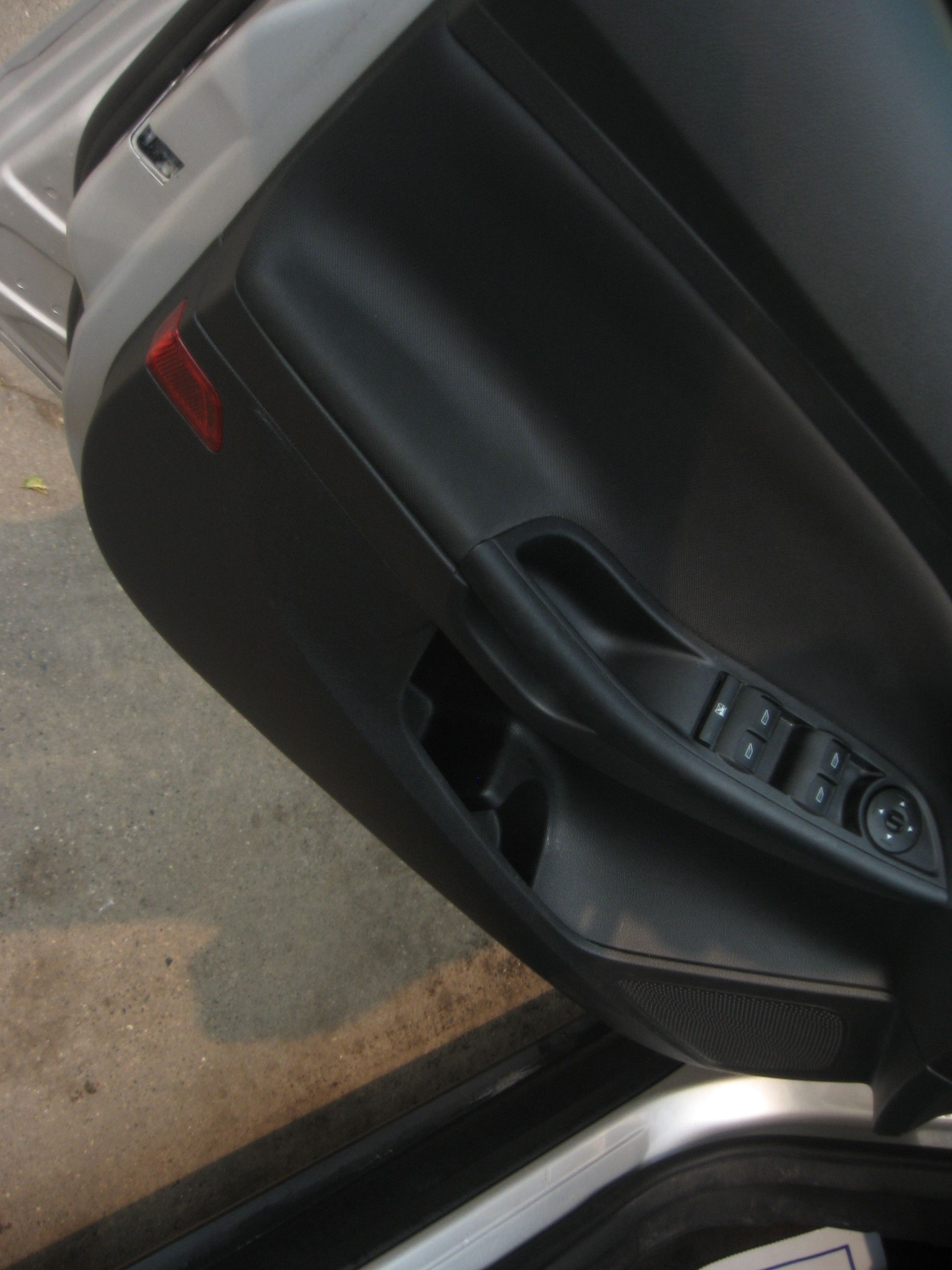 Used 2017 Ford Focus SE Sedan FWD image 8