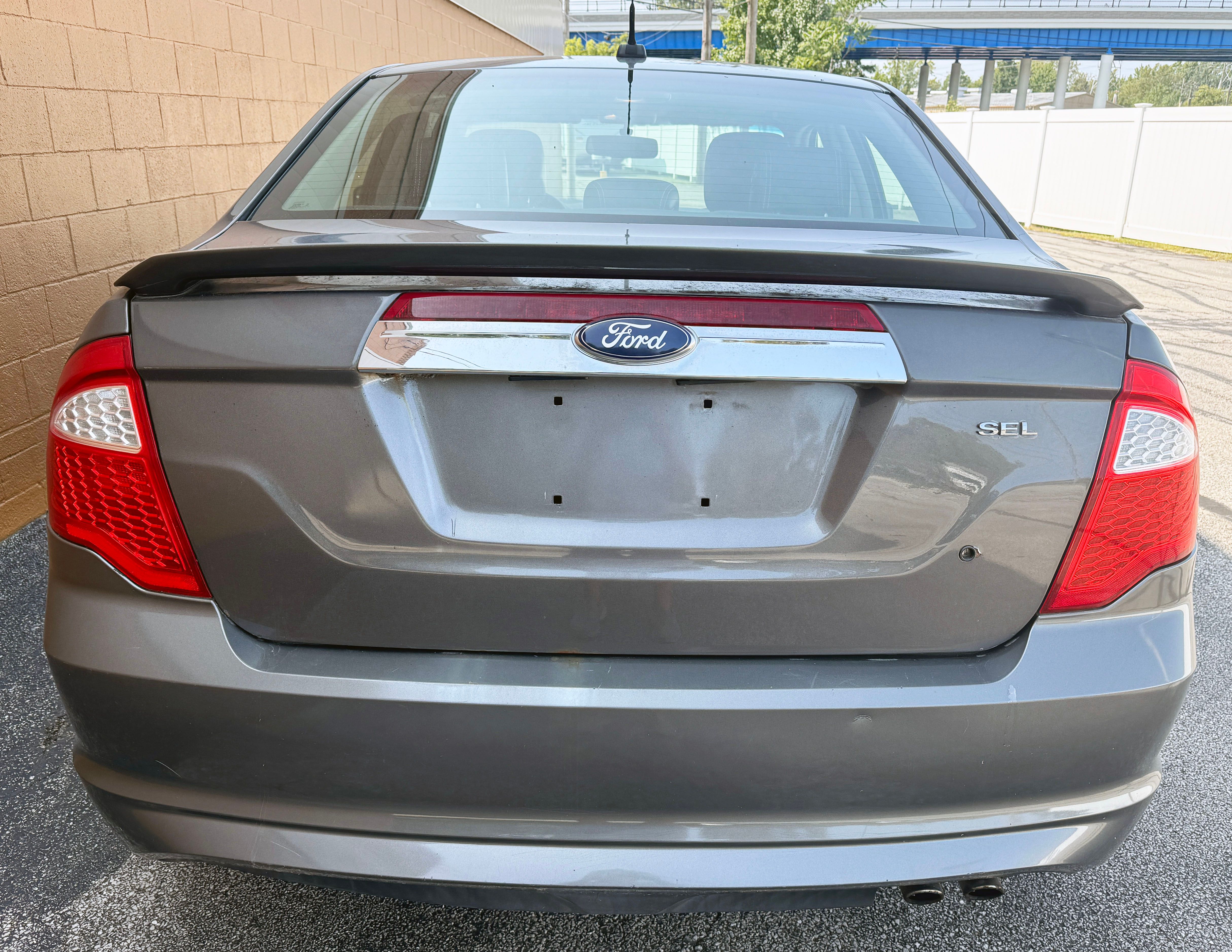 Used 2012 Ford Fusion SEL FWD image 4