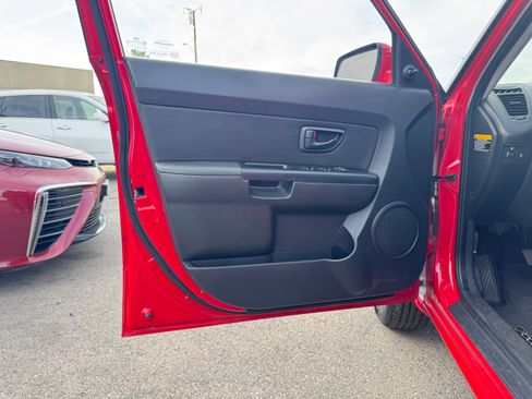 Used 2013 Kia Soul image 22