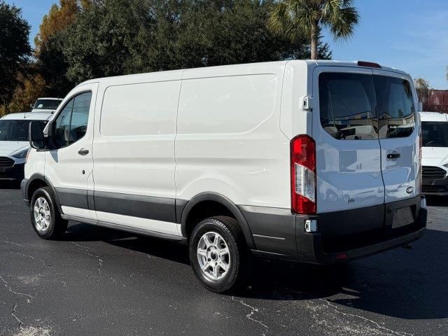Used 2019 Ford Transit 250 130 Low Roof RWD image 4
