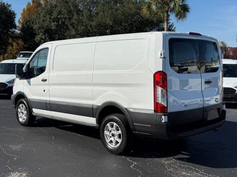 Used 2019 Ford Transit 250 image 4
