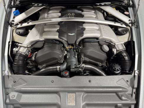 Used 2005 Aston Martin DB9 RWD image 35