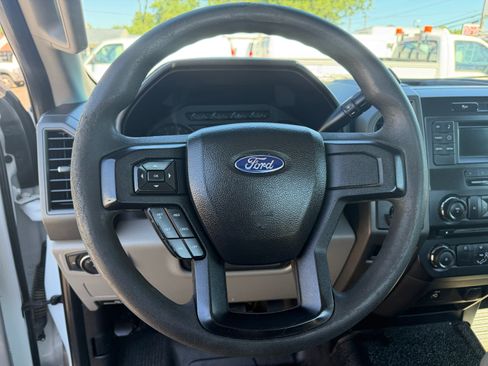 Used 2017 Ford F250 2WD Regular Cab Super Duty image 13