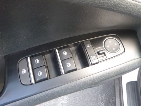 Used 2021 Kia Soul LX image 12