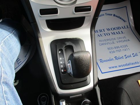 Used 2019 Ford Fiesta SE image 43