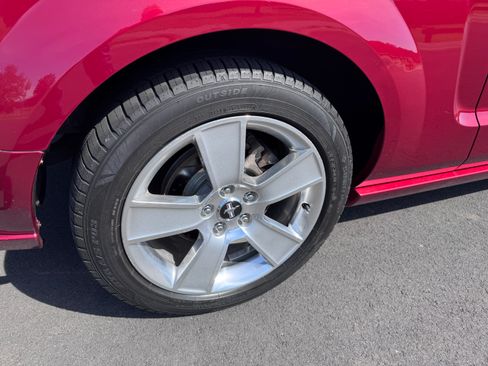 Used 2006 Ford Mustang GT Premium image 31