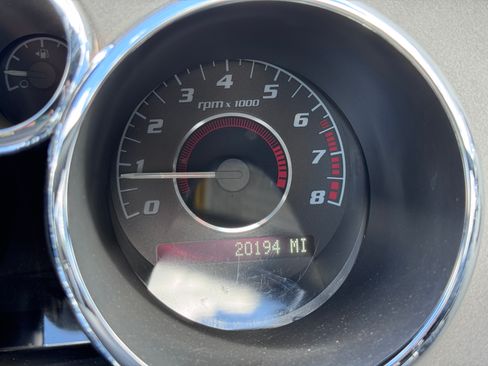 Used 2008 Pontiac Solstice GXP image 7