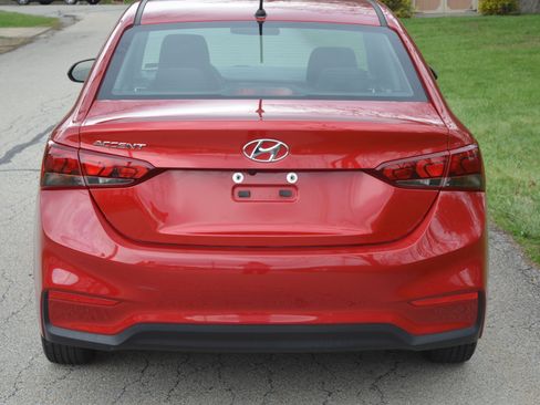 Used 2022 Hyundai Accent SE image 4