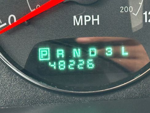 Used 2005 Chrysler Sebring Touring image 78