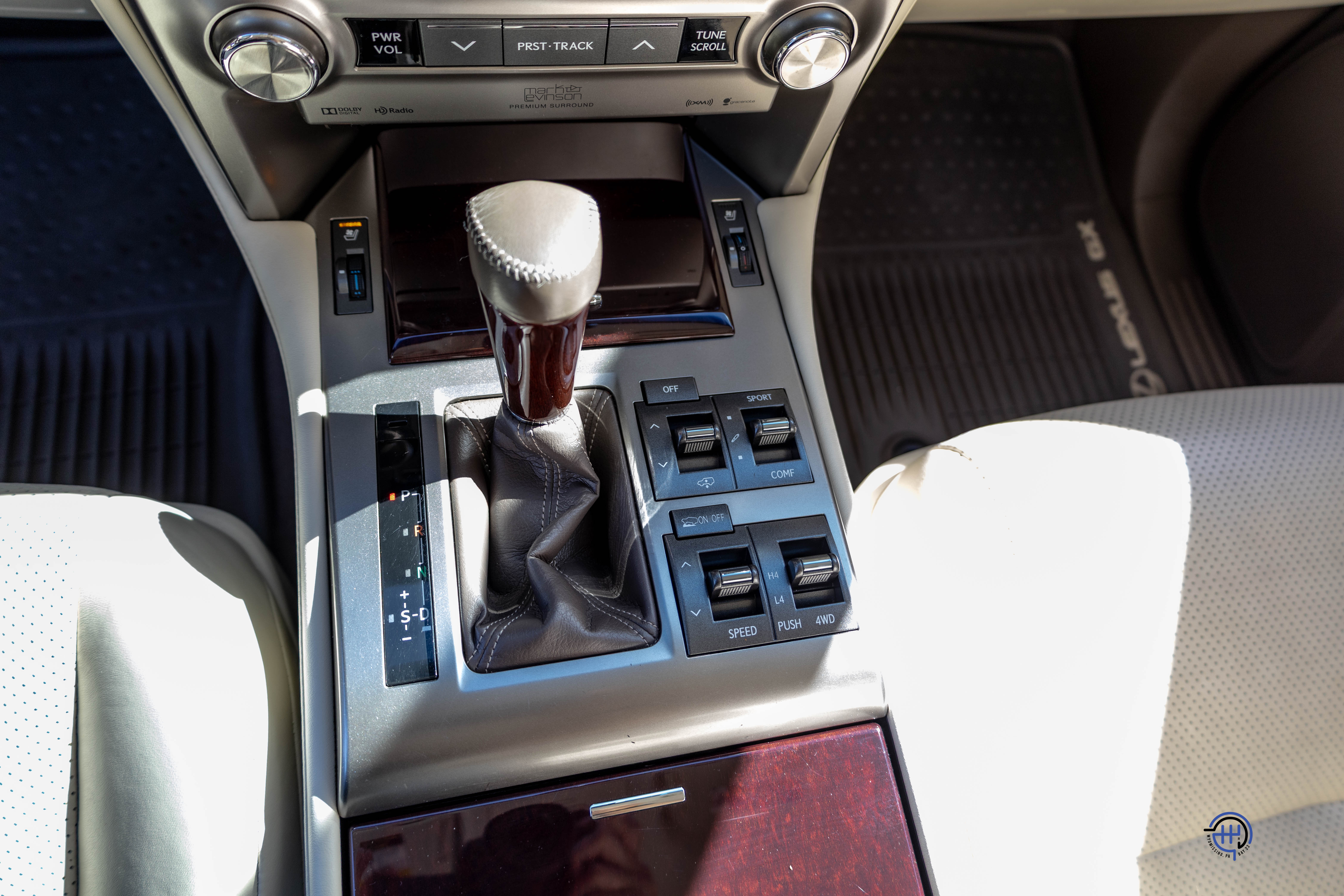 Used 2017 Lexus GX 460 Luxury AWD/4WD image 32