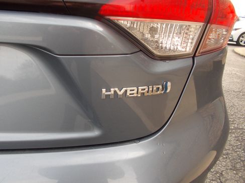 Used 2022 Toyota Corolla LE image 6