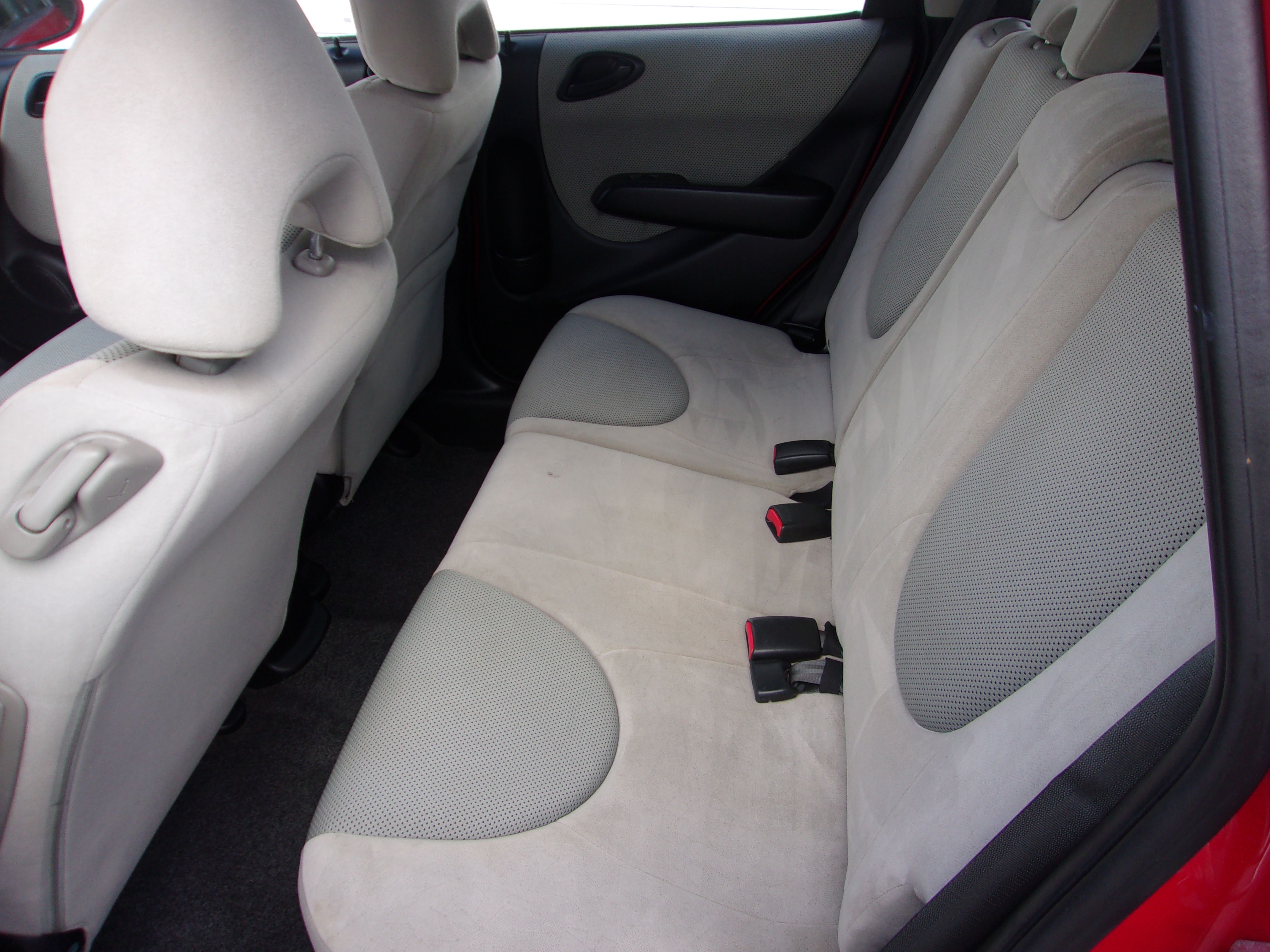Used 2007 Honda Fit image 6