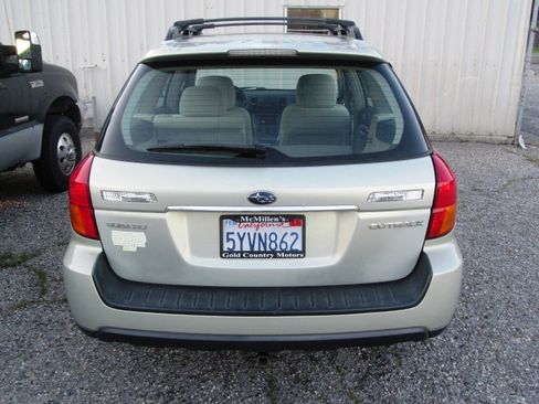 Used 2007 Subaru Outback 2.5i image 6