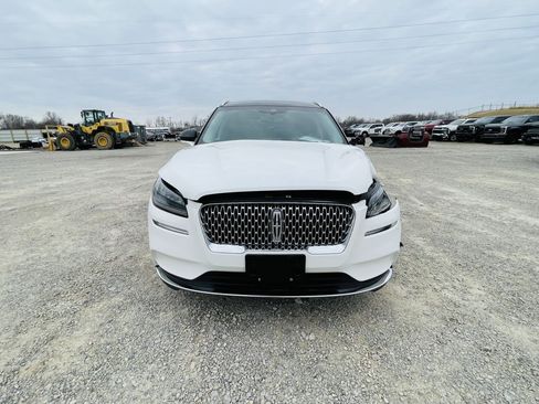 Used 2022 Lincoln Corsair image 6