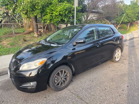 Used 2010 Toyota Matrix S image 11