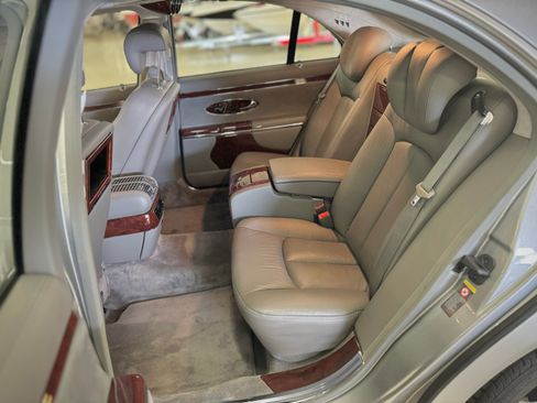 Used 2005 Maybach 57 image 15
