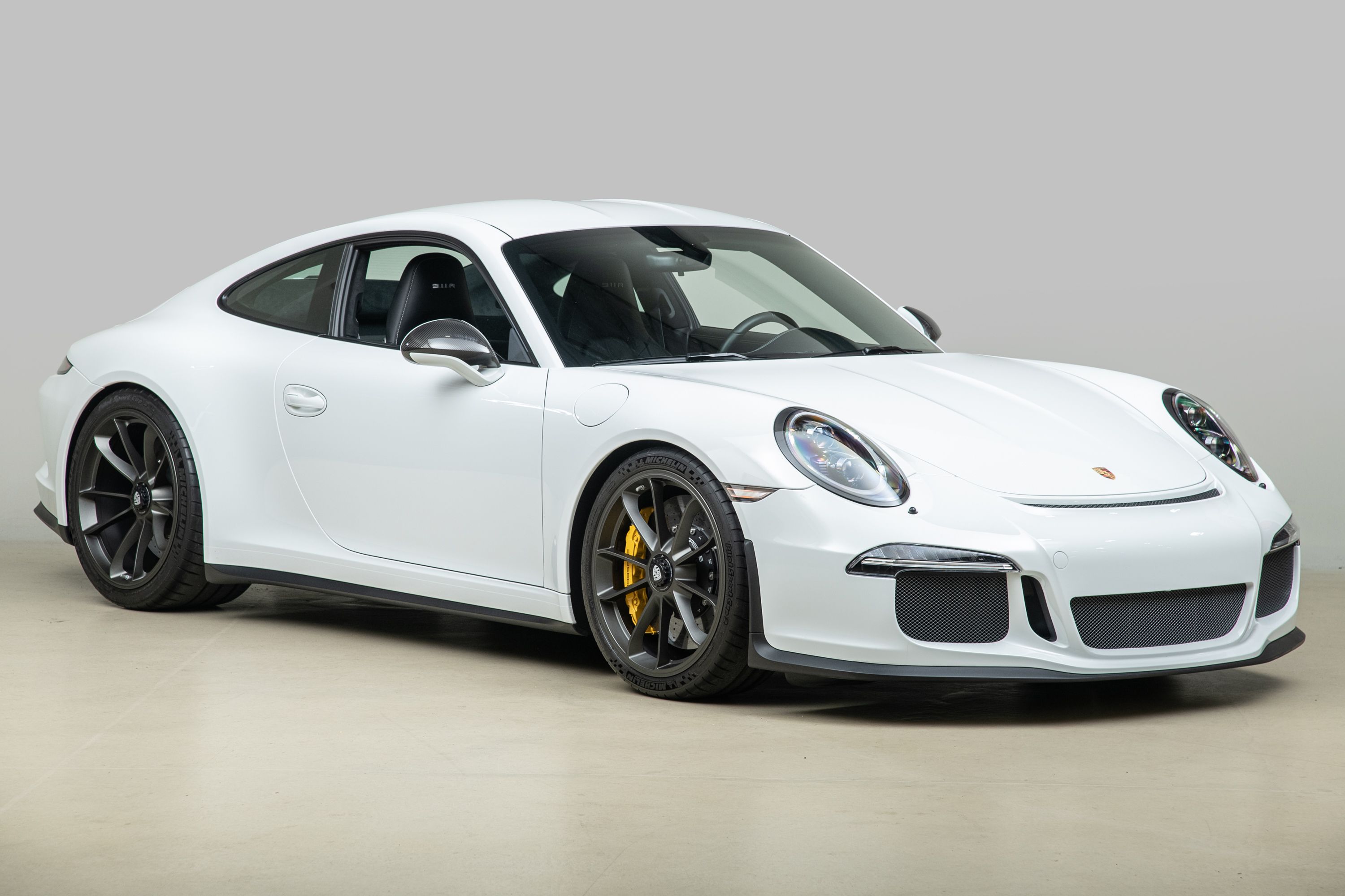 Used 2016 Porsche 911 R RWD image 11