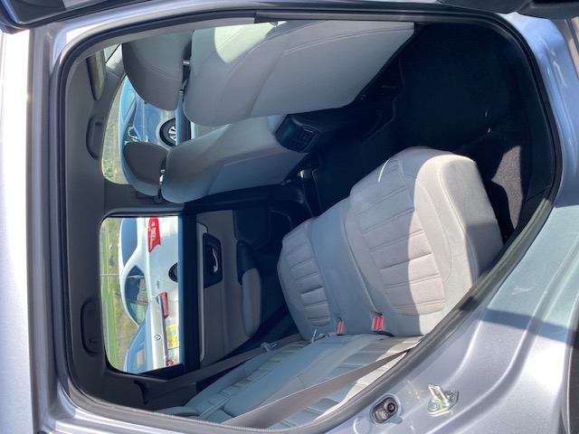 Used 2018 Honda CR-V LX image 17