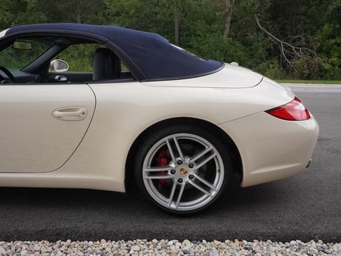 Used 2010 Porsche 911 Carrera S Cabriolet RWD image 17