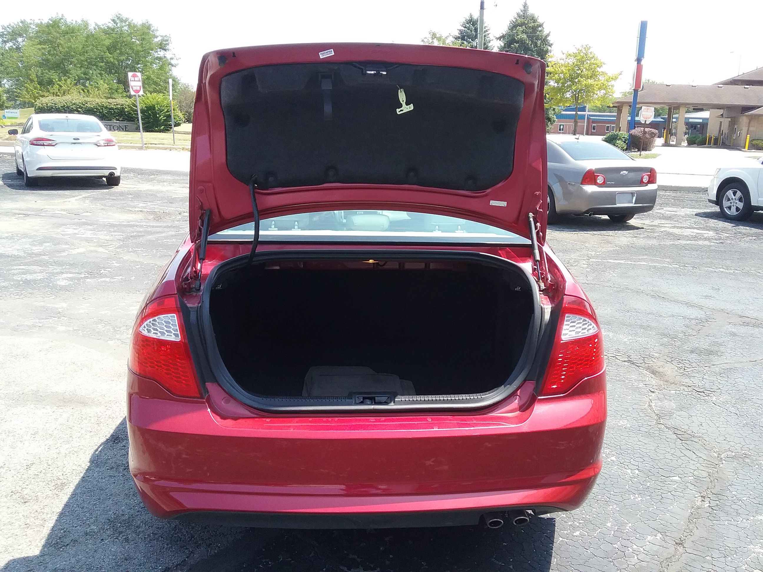 Used 2012 Ford Fusion SE FWD image 13