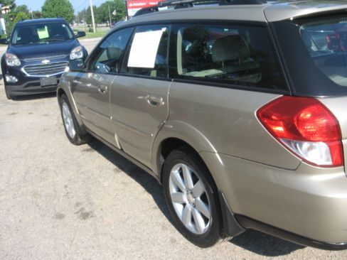 Used 2008 Subaru Outback 2.5i Limited Wagon AWD/4WD image 6