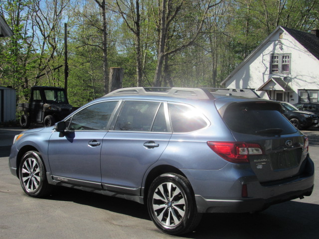 Used 2015 Subaru Outback 3.6R Limited AWD/4WD image 5
