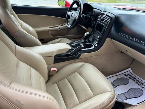 Used 2008 Chevrolet Corvette w/ 3LT image 12
