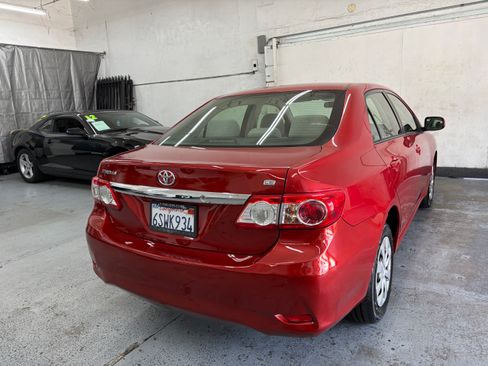 Used 2011 Toyota Corolla LE FWD image 8