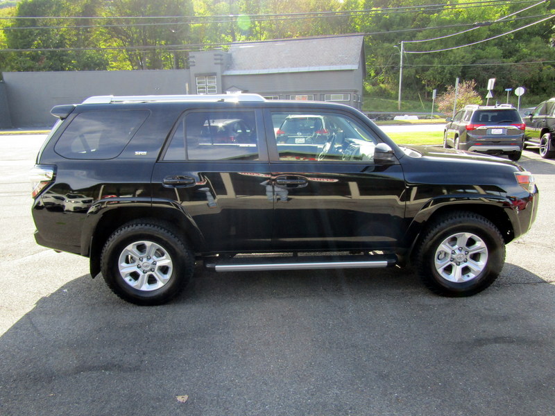 Used 2014 Toyota 4Runner 4WD image 6