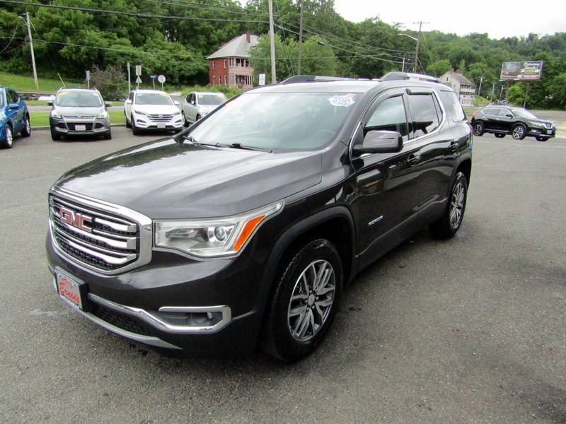 Used 2017 GMC Acadia AWD SLE w/ SLE-2 image 4
