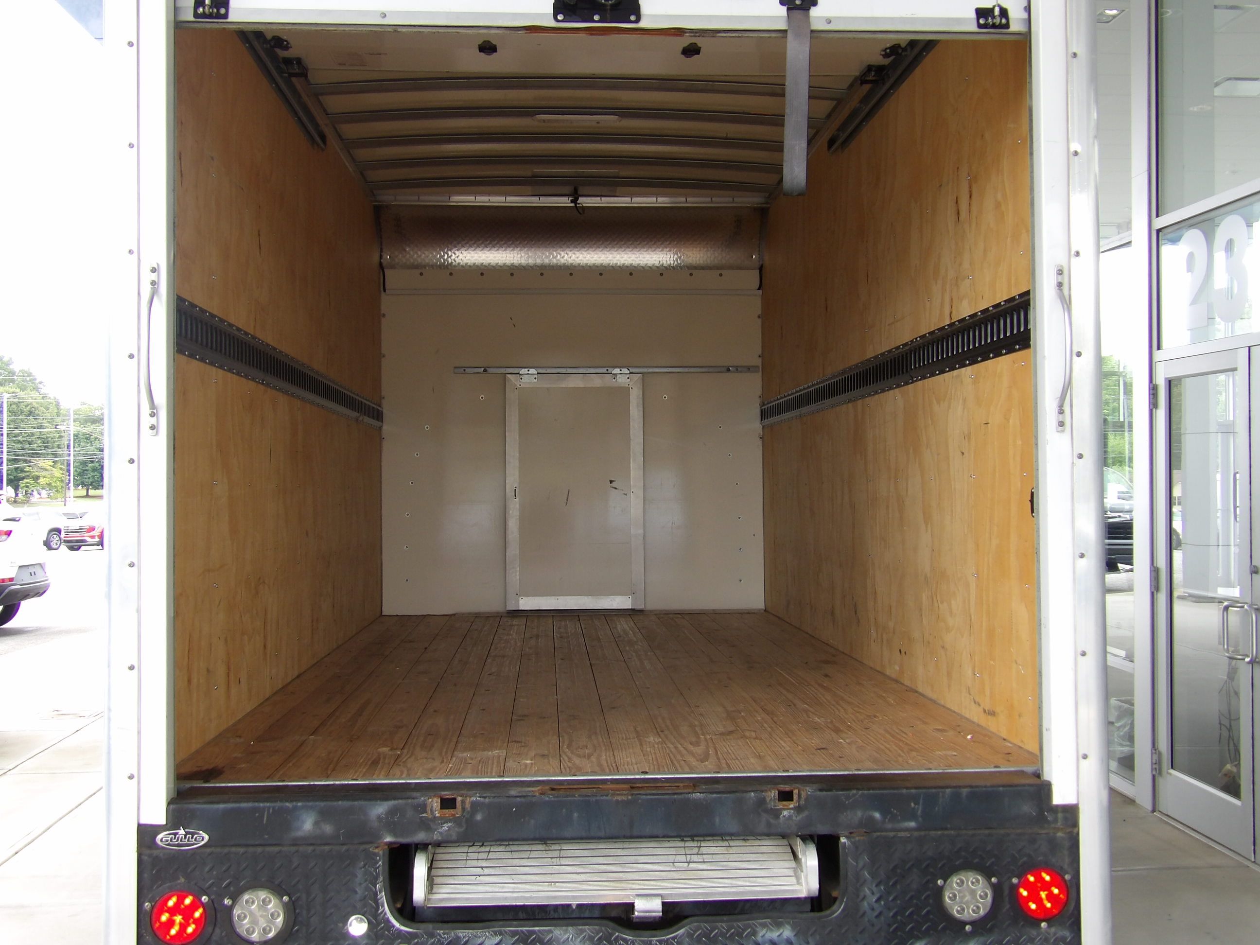 Used 2022 Chevrolet Express 3500 UNAVAIL RWD image 15