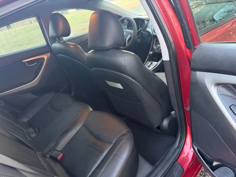 Used 2013 Hyundai Elantra Limited image 35