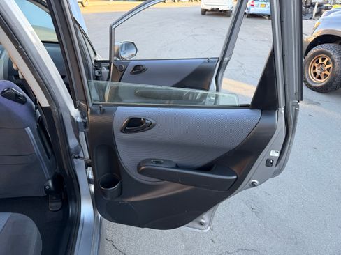 Used 2008 Honda Fit Sport image 24
