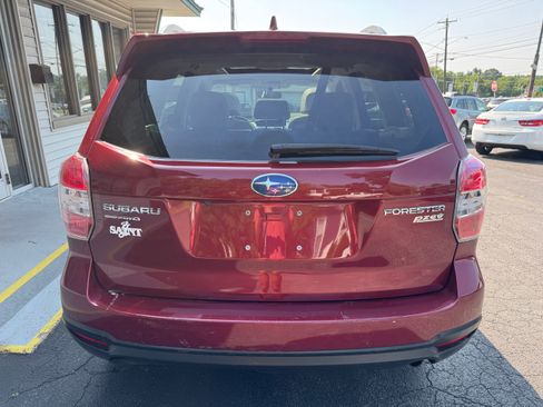 Used 2016 Subaru Forester 2.5i Limited AWD/4WD image 5