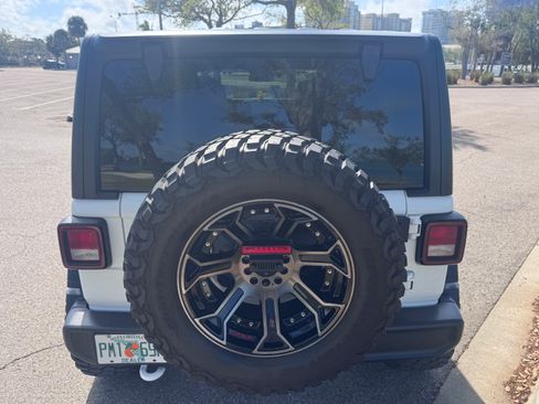 Used 2024 Jeep Wrangler 4WD Unlimited Sport image 32