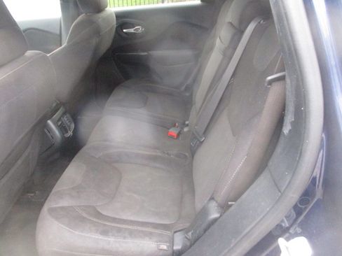 Used 2016 Jeep Cherokee Latitude image 14