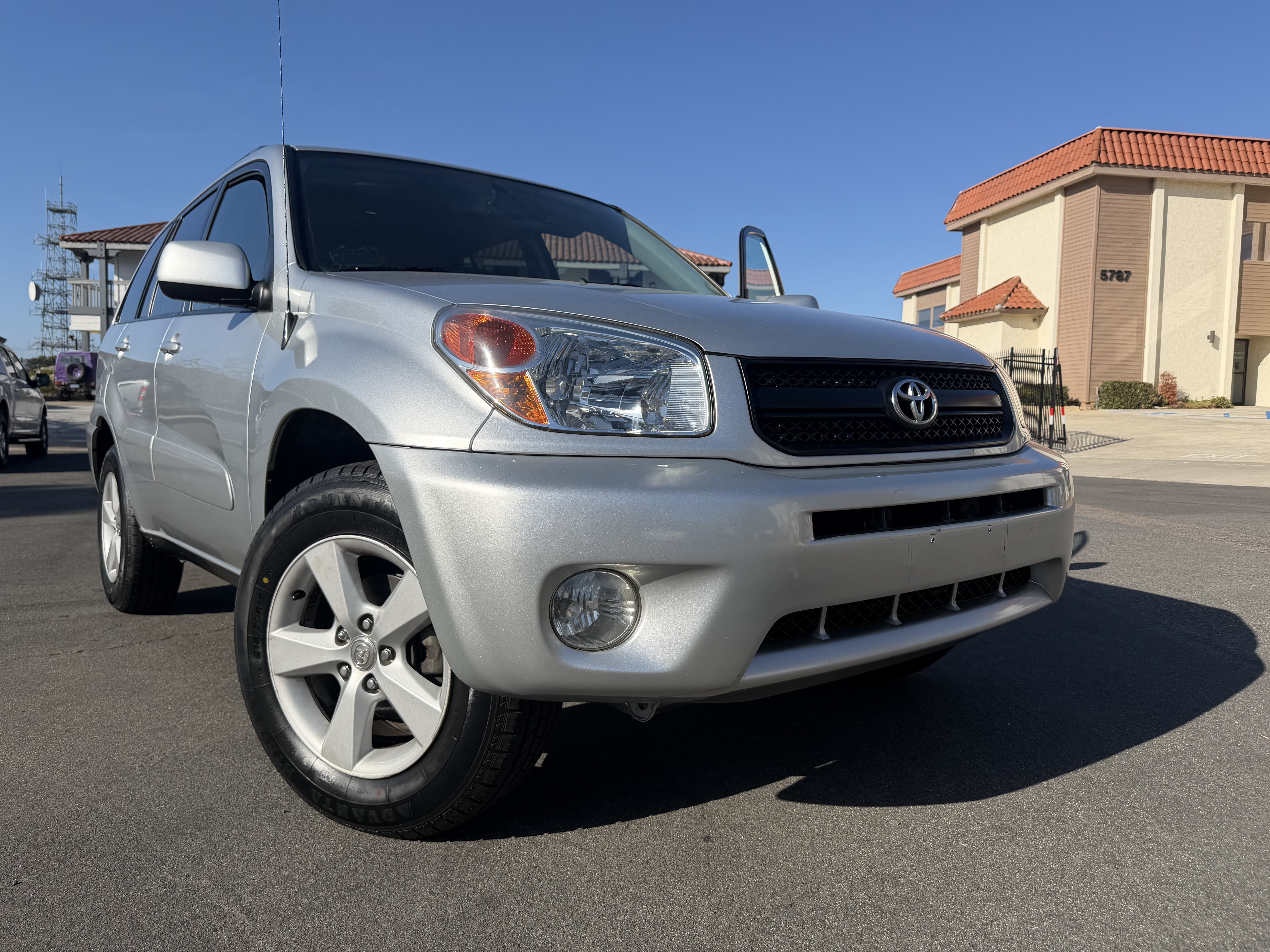 Used 2004 Toyota RAV4 L FWD image 17